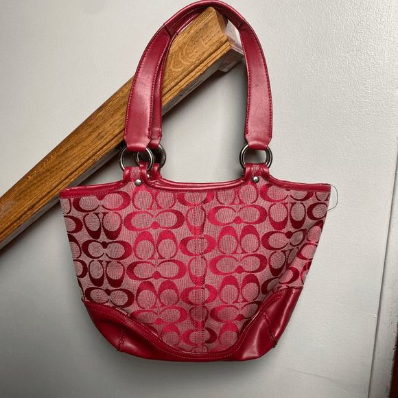 COACH Signature Gallery Orange Canvas Pleated Large Tote, EUC, MSRP $358. - Picture 8 of 12